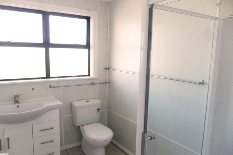 Photo of property in 40 Cunliffe Street, Johnsonville, Wellington, 6037