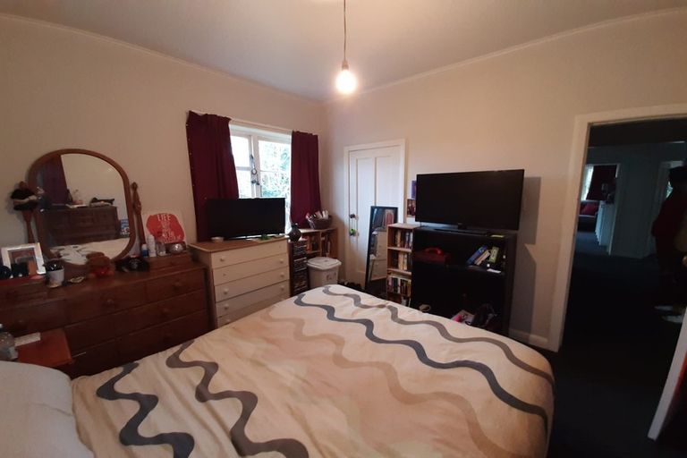 Photo of property in 38 Sunshine Avenue, Karori, Wellington, 6012