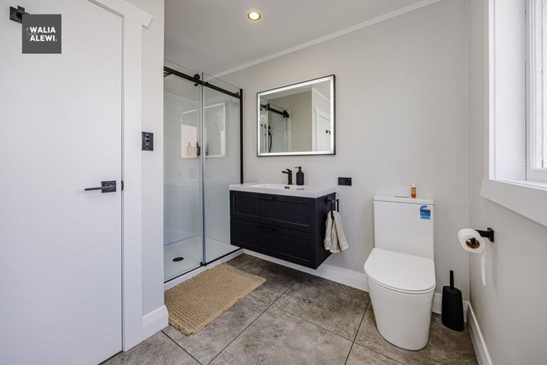 Photo of property in 22 Henderson Avenue, Tuakau, 2121