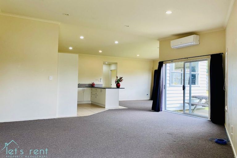 Photo of property in 42 Kokako Rise, Papakura, 2110