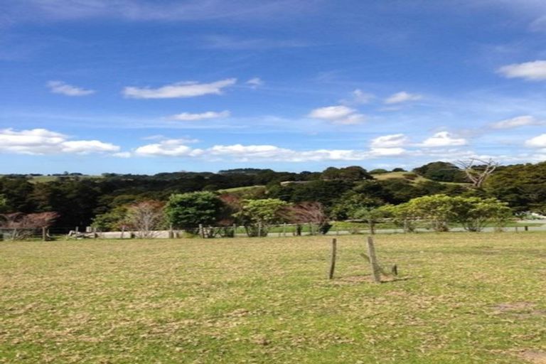 Photo of property in 102 Settlement Road, Kaiwaka, 0573