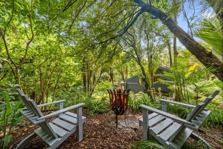 Photo of property in 11 Kereru Place, Upper Vogeltown, New Plymouth, 4310