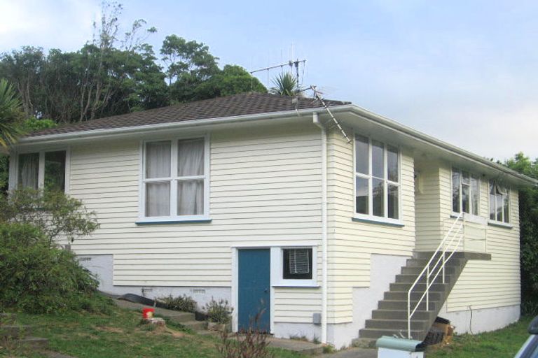 Photo of property in 6 Tobruk Street, Karori, Wellington, 6012