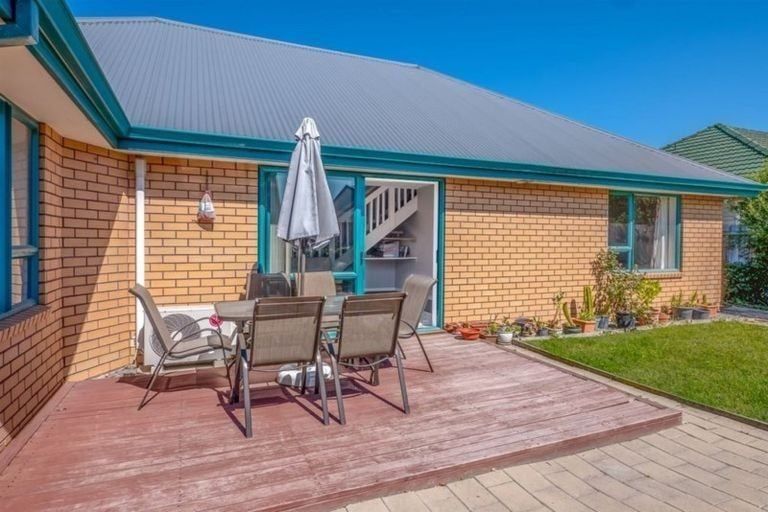 Photo of property in 176 Langdons Road, Northcote, Christchurch, 8052