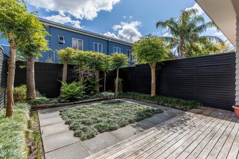Photo of property in The Grange, 79/92 Bush Road, Albany, Auckland, 0632