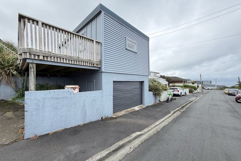 Photo of property in 46 High Street, Island Bay, Wellington, 6023