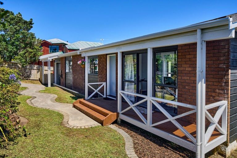 Photo of property in 301 Maungaraki Road, Maungaraki, Lower Hutt, 5010