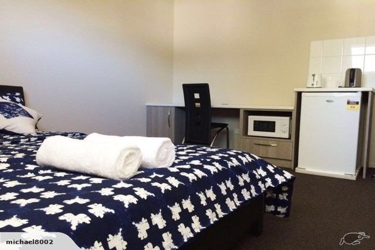 Photo of property in 98 Rattray Street, Riccarton, Christchurch, 8041