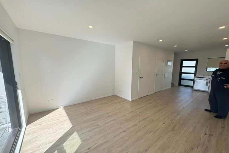 Photo of property in 13 Eileen Newey Place, Henderson, Auckland, 0612