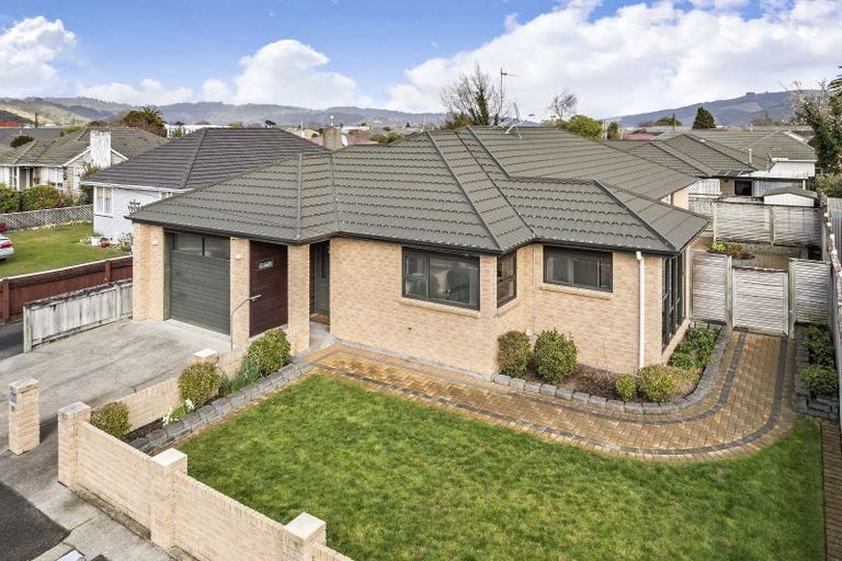 Photo of property in 12 Massey Street, Elderslea, Upper Hutt, 5018
