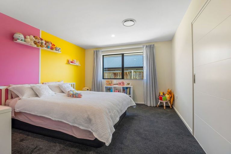 Photo of property in 5 Feather Place, Rolleston, 7615