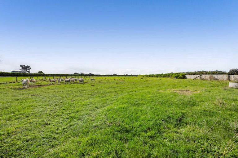 Photo of property in 4 Kerry Lane, Hawera, 4673