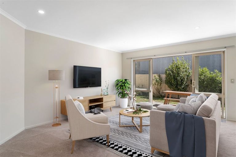 Photo of property in 3 Reeves Road, Rangiora, 7400