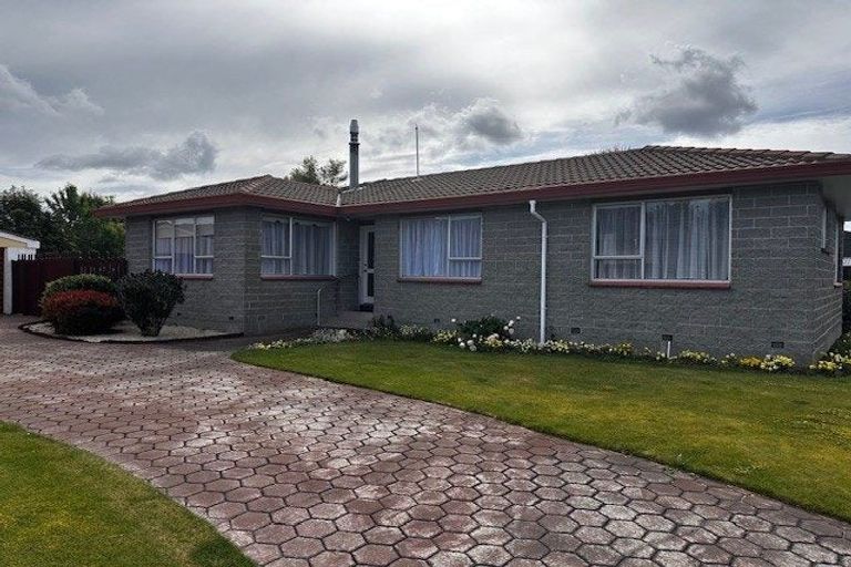 Photo of property in 8 Mayo Place, Belfast, Christchurch, 8051