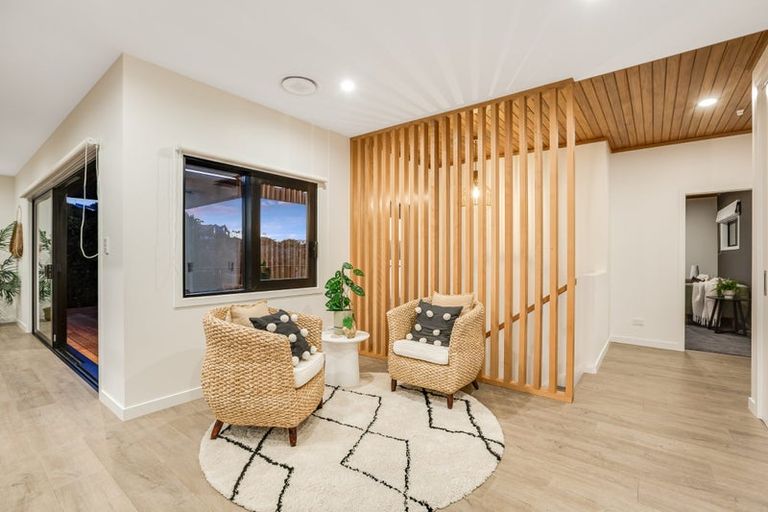 Photo of property in 77 Paremata Road, Paremata, Porirua, 5024