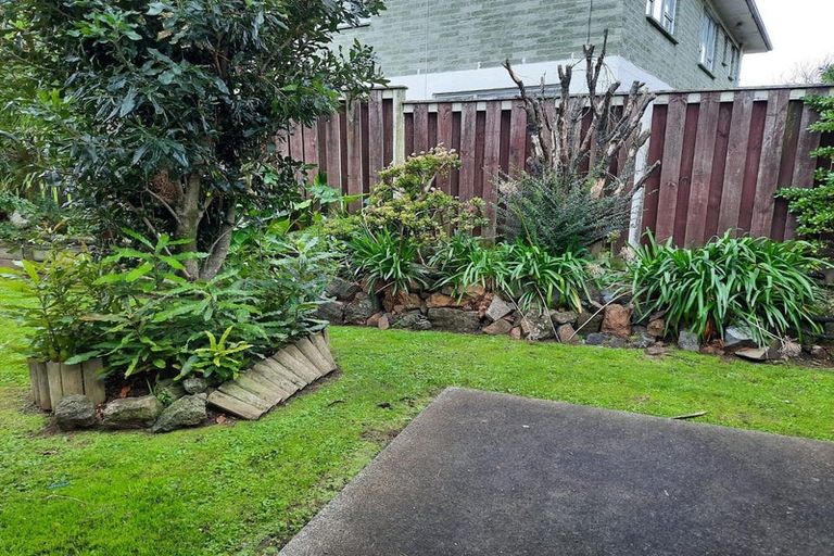 Photo of property in 3/16 Miller Road, Mangere Bridge, Auckland, 2022
