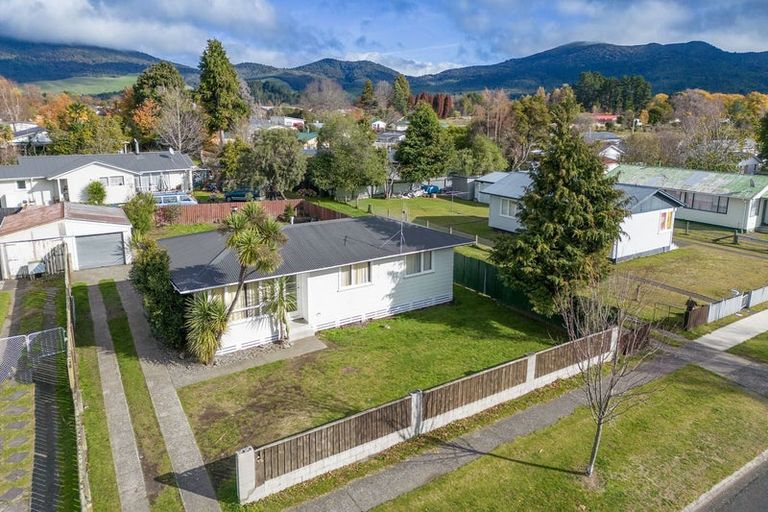 Photo of property in 13 Hirangi Road, Turangi, 3334