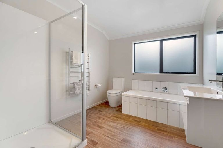 Photo of property in 12 Kelly Place, Whitianga, 3510