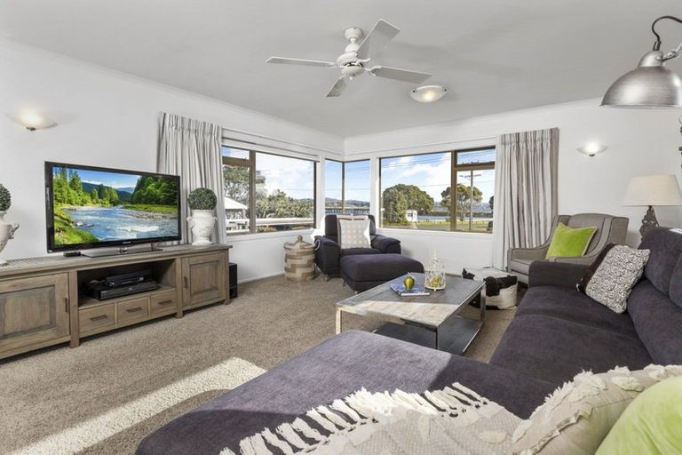 Photo of property in 3 Ngatai Road, Otumoetai, Tauranga, 3110