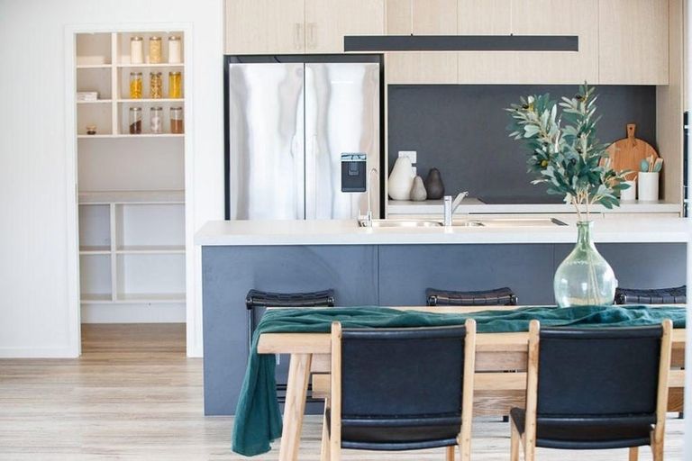 Photo of property in 24 Te Piriti Road, One Tree Point, 0118