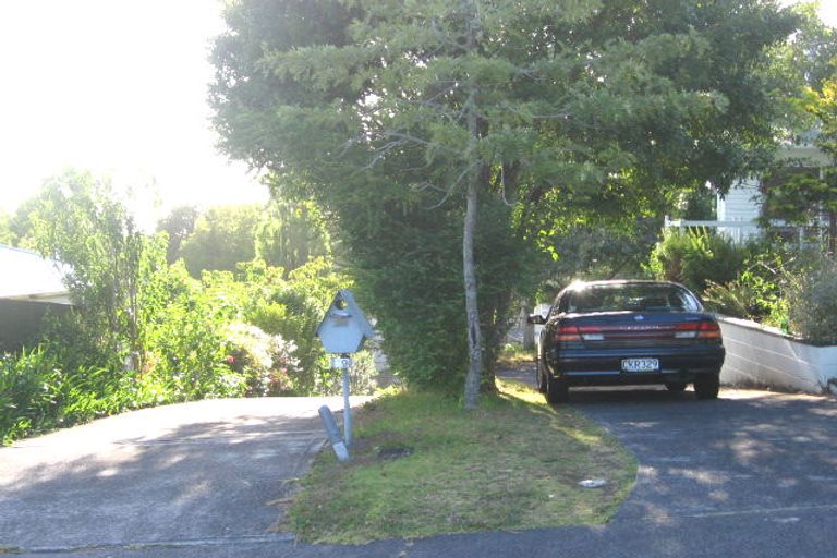 Photo of property in 71 Mountbatten Avenue, Hillcrest, Auckland, 0627