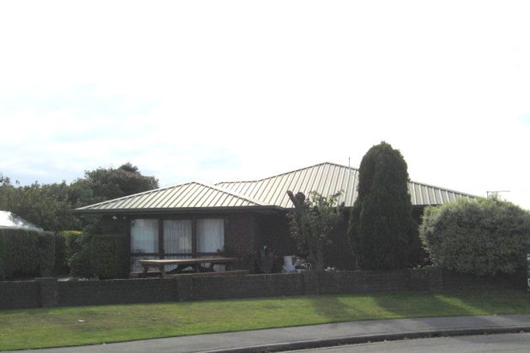 Photo of property in 5 Chokebore Place, Sockburn, Christchurch, 8042