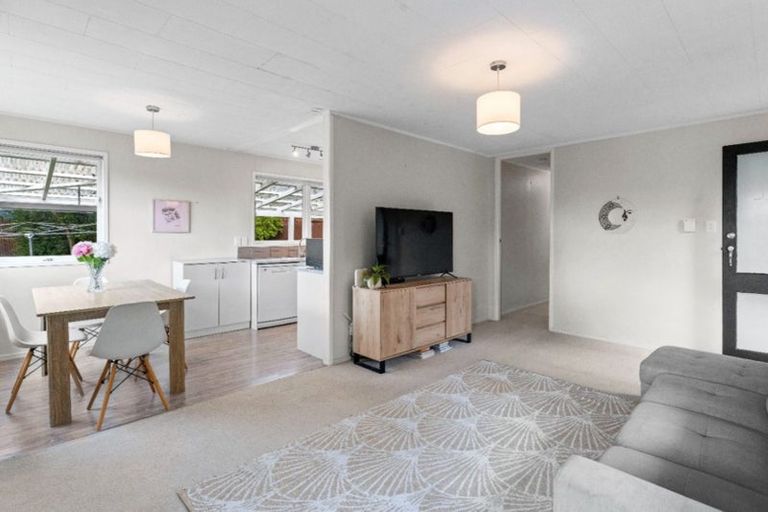Photo of property in 7 Rainbow Place, Wattle Downs, Auckland, 2103