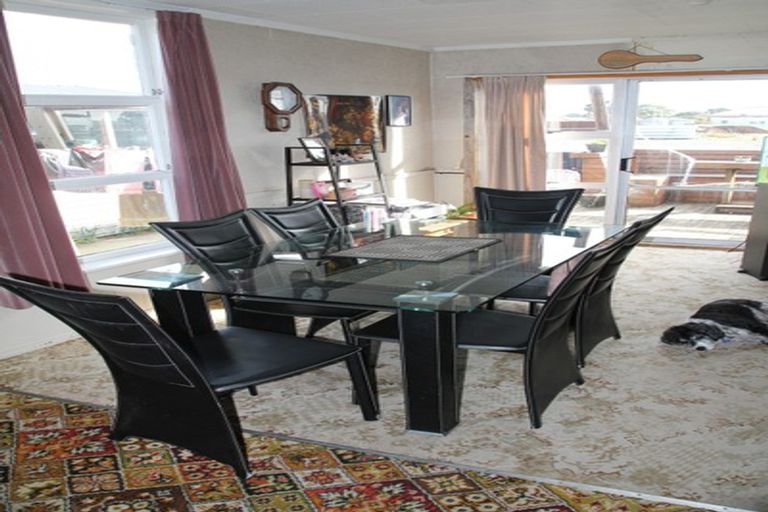 Photo of property in 132 Peel Street, Westport, 7825