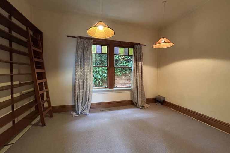 Photo of property in 90 Glenmore Street, Northland, Wellington, 6012