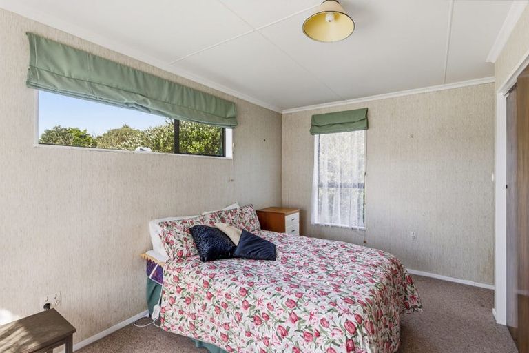 Photo of property in 29 Sarah Street, Waikawa Beach, Manakau, 5573