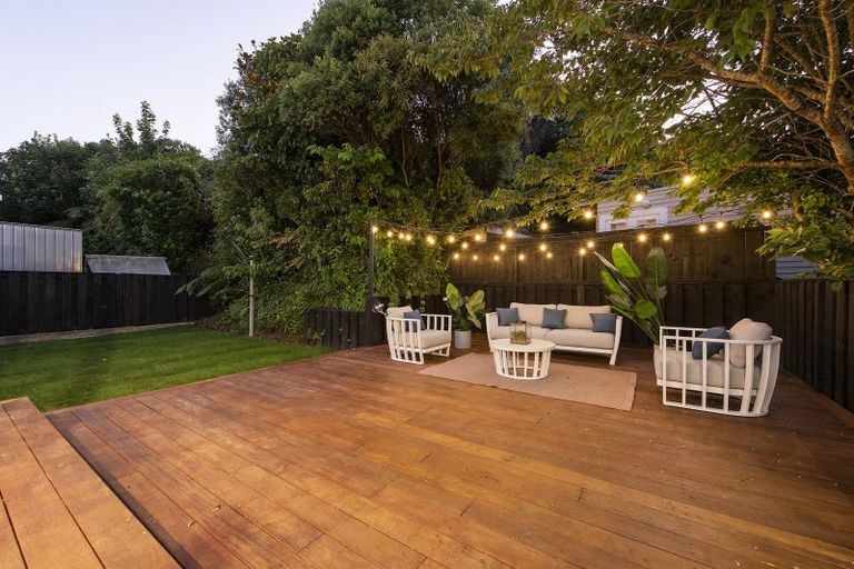 Photo of property in 30 Hathaway Avenue, Karori, Wellington, 6012