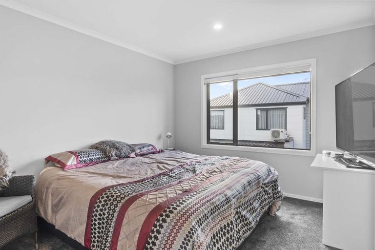 Photo of property in 13/15u Onukutara Place, Huntington, Hamilton, 3281