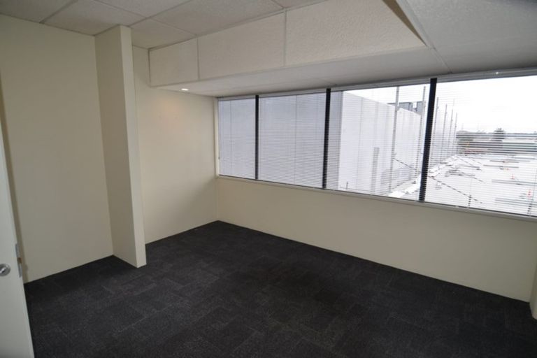 Photo of property in 1d Daytona Road, Henderson, Auckland, 0610