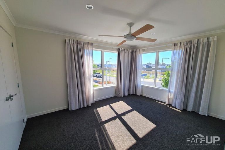 Photo of property in 30 Kanuka Road, Hobsonville, Auckland, 0616