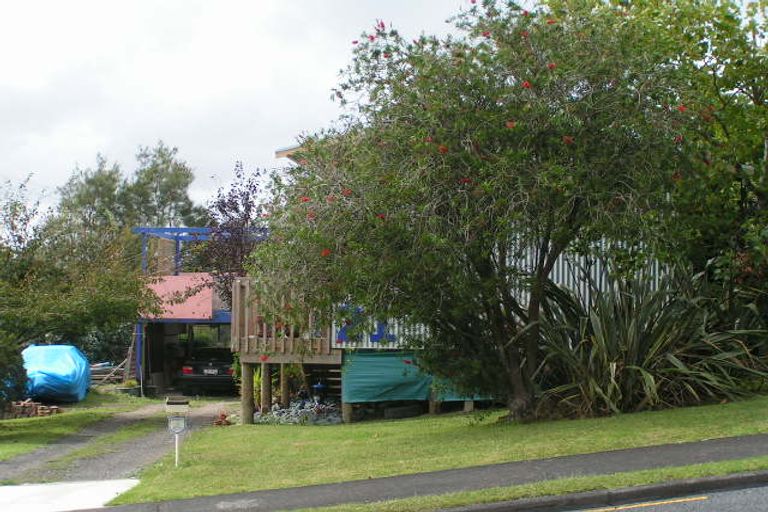 Photo of property in 21a Garton Drive, Massey, Auckland, 0614