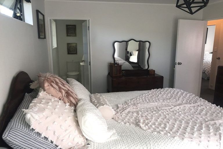 Photo of property in 6 Kokich Crescent, Onerahi, Whangarei, 0110