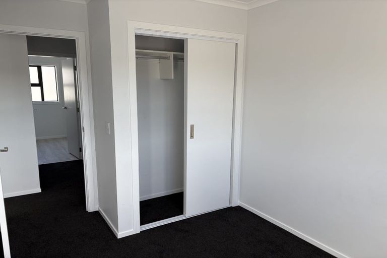 Photo of property in 7/64 Glen Road, Stokes Valley, Lower Hutt, 5019