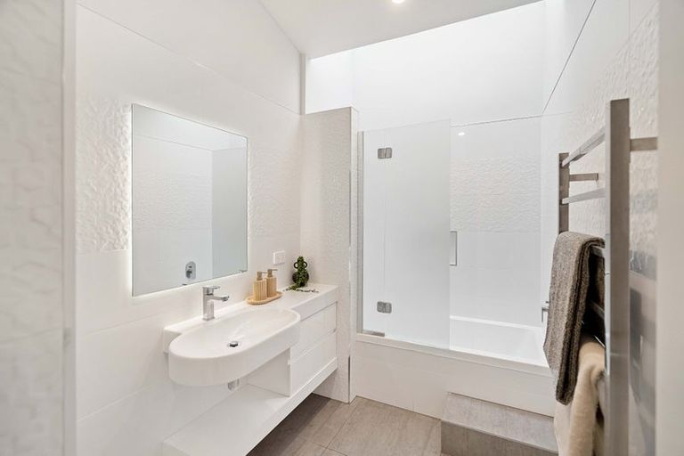 Photo of property in 82 Beckford Road, Opawa, Christchurch, 8023