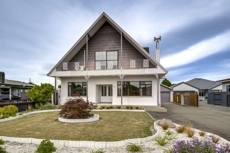 Photo of property in 32 Auckland Road, Greenmeadows, Napier, 4112