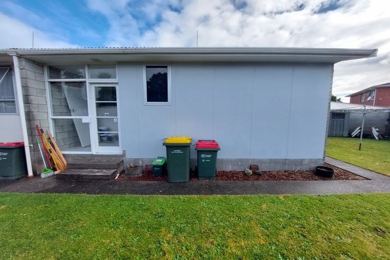 Photo of property in 9 Severn Place, Spotswood, New Plymouth, 4310