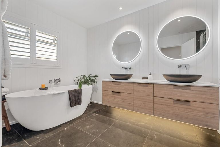 Photo of property in 60 Angelo Avenue, Howick, Auckland, 2014