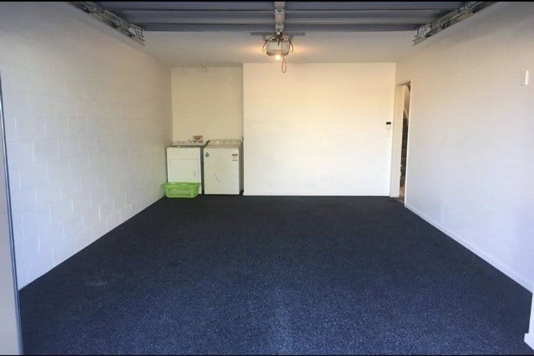 Photo of property in 3/75 Thackeray Place, Waltham, Christchurch, 8023