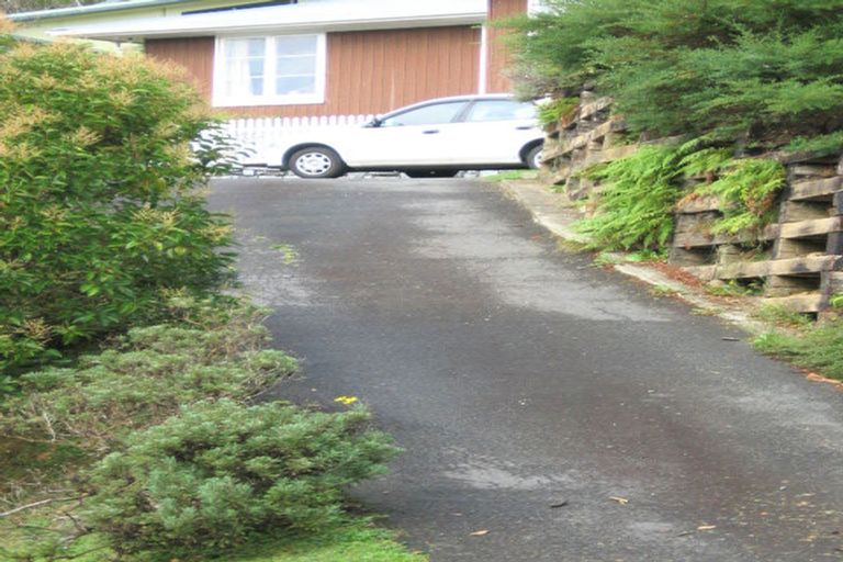Photo of property in 132a Wyndham Road, Pinehaven, Upper Hutt, 5019