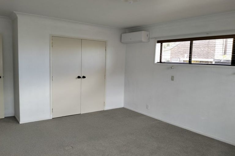 Photo of property in 16a Manse Road, Pahurehure, Papakura, 2113