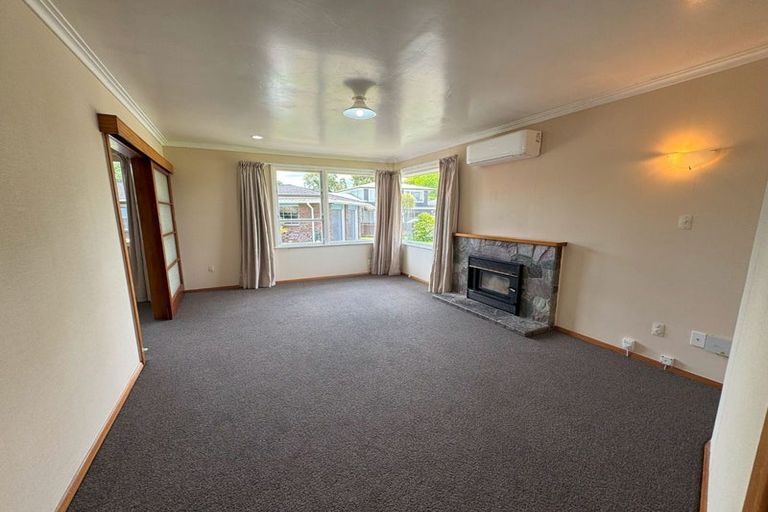 Photo of property in 9 Viscount Place, West End, Palmerston North, 4412