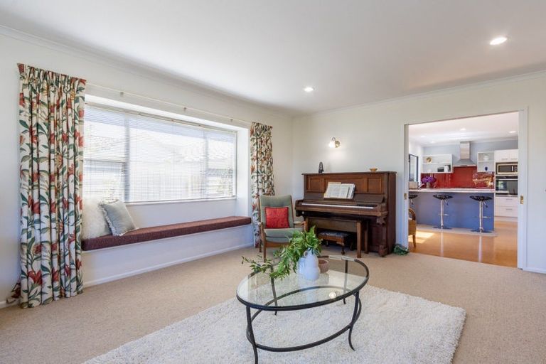 Photo of property in 16 San Vito Place, Paraparaumu Beach, Paraparaumu, 5032