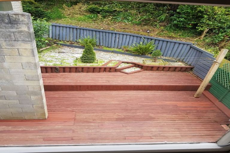 Photo of property in 99 Churton Drive, Churton Park, Wellington, 6037