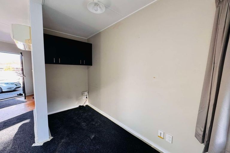 Photo of property in 4 Newland Court, Palmerston North, 4410