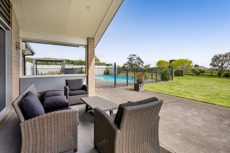 Photo of property in 338 Smart Road, Hillsborough, New Plymouth, 4372