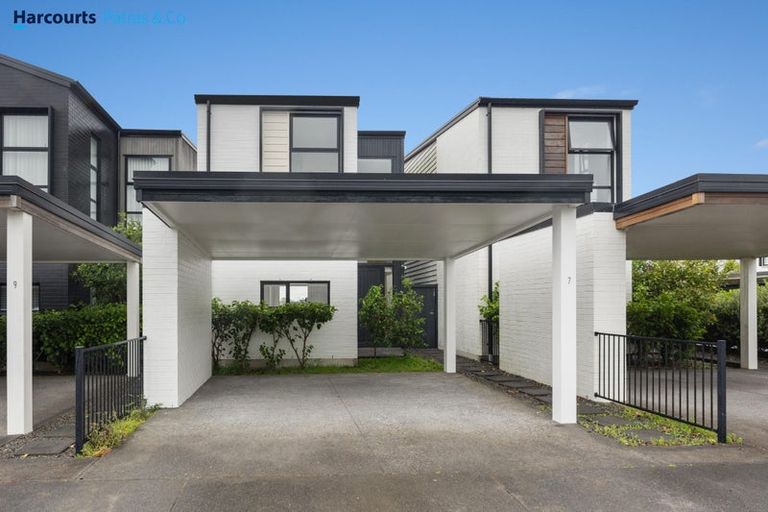 Photo of property in 7 Battalion Drive, Papakura, 2110